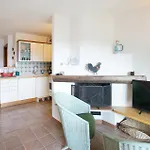 Casa de Férias 3 Bedroom In Tavarone